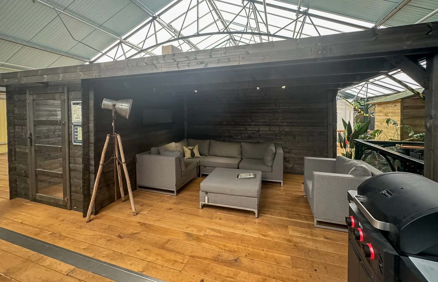 Showmodel Tuinhuis Petra plat 590 x 300 cm